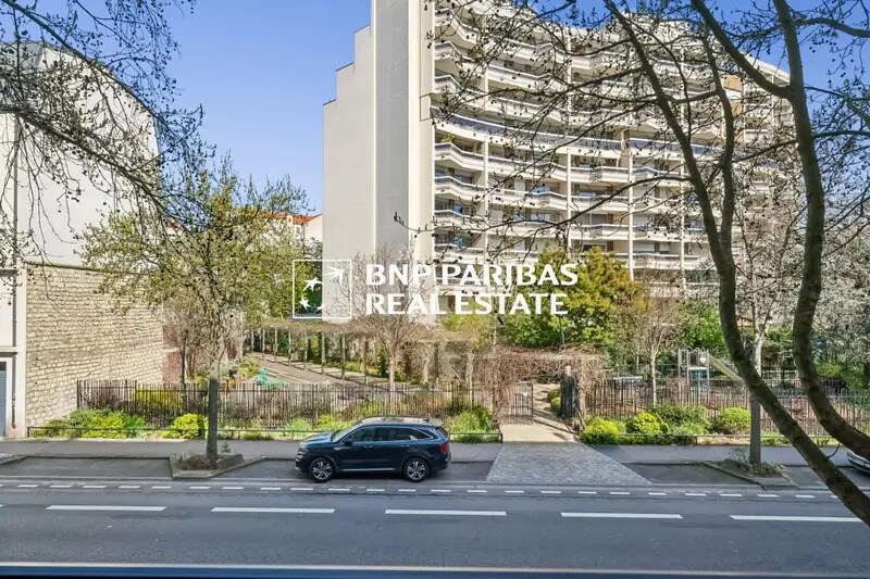 35 Boulevard Georges Clémenceau, Courbevoie to rent - Building Photo - Image 2 of 14