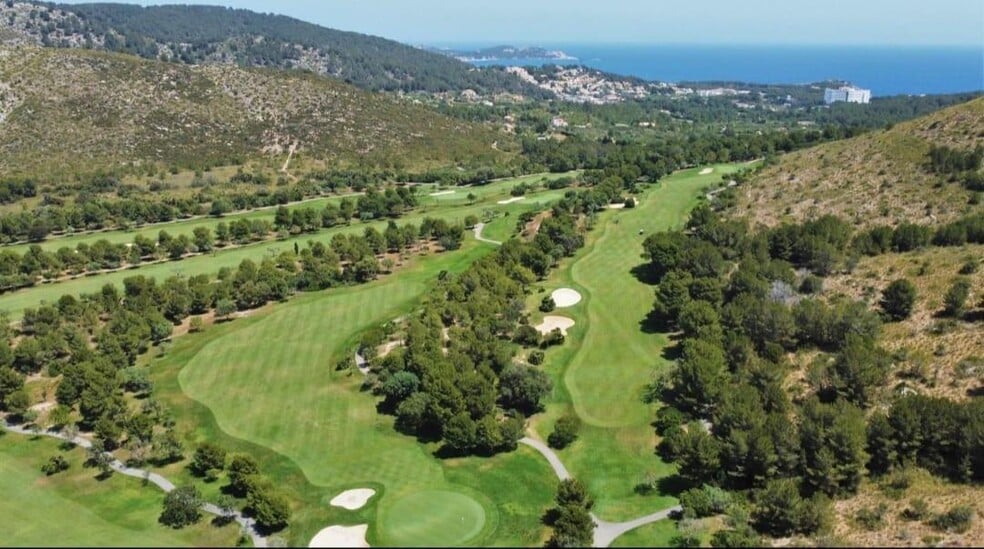 Land in Capdepera, Islas Baleares for sale - Aerial - Image 2 of 5