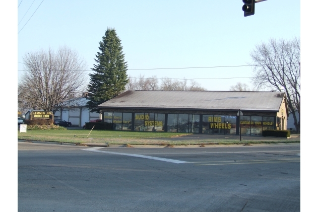 7703 Forest Hills Rd, Loves Park, IL for sale - Primary Photo - Image 1 of 1