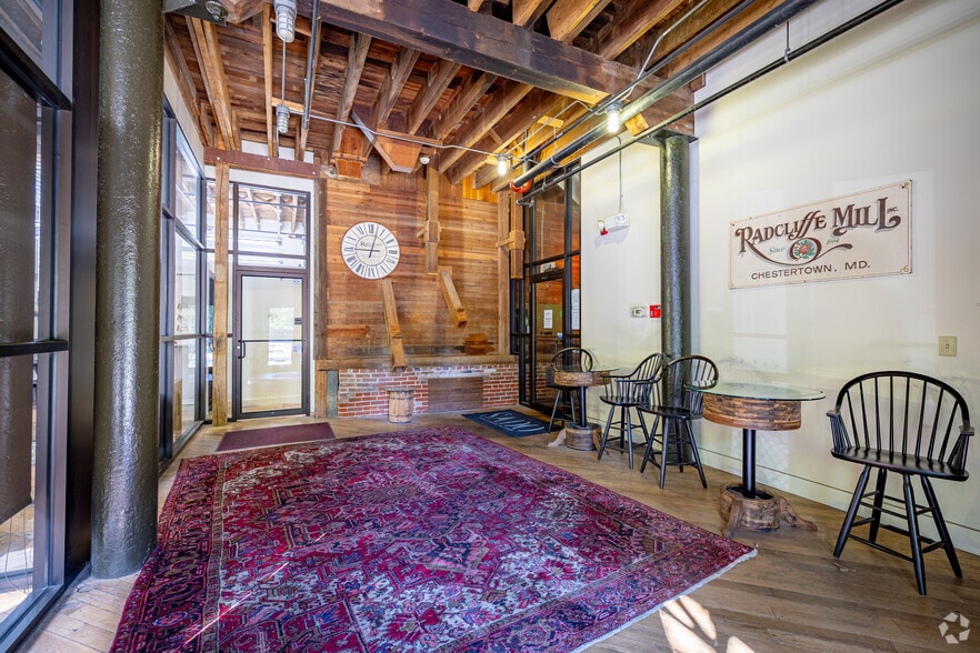 Rare Historical Retail & Office portfolio of 2 properties for sale on LoopNet.co.uk - Building Photo - Image 3 of 28