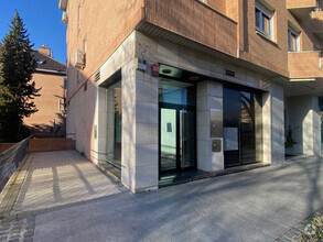 Retail in Boadilla Del Monte, MAD for rent Interior Photo- Image 1 of 7