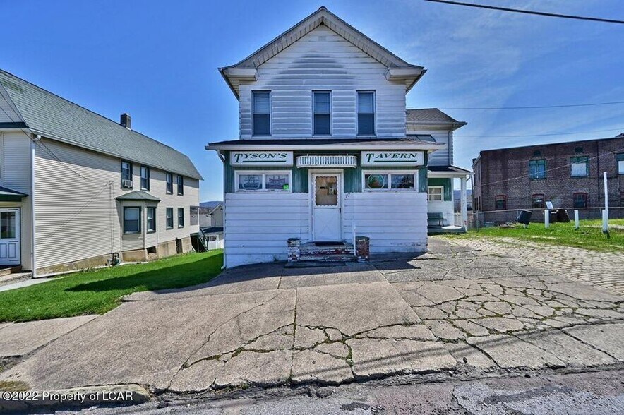 77 Old Newport St, Nanticoke 18634 UK