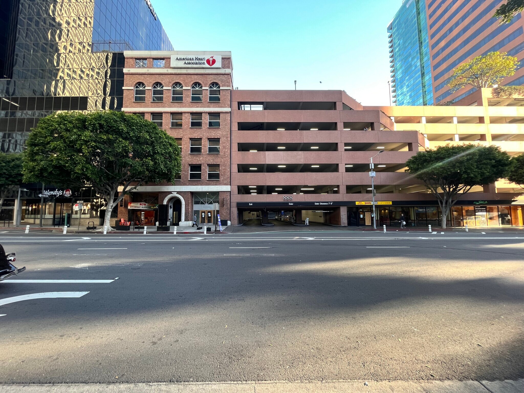 816 S Figueroa St, Los Angeles, CA to rent Primary Photo- Image 1 of 10