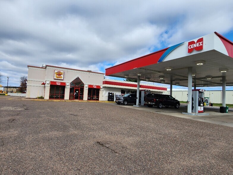 1456 Kennedy Rd, Chippewa Falls 54729 UK