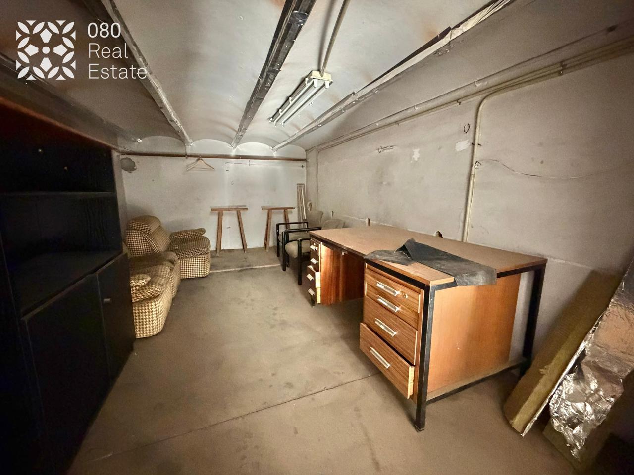 Retail in Barcelona, Barcelona to rent Primary Photo- Image 1 of 3