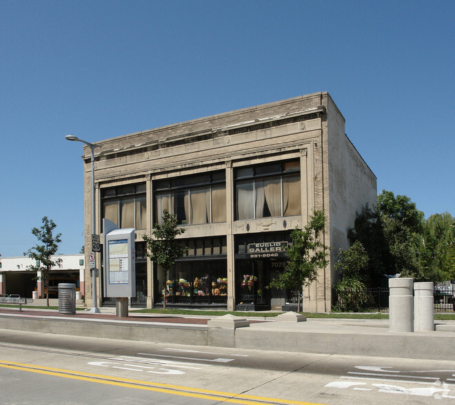 7029 Euclid Ave, Cleveland, OH for sale - Primary Photo - Image 1 of 1