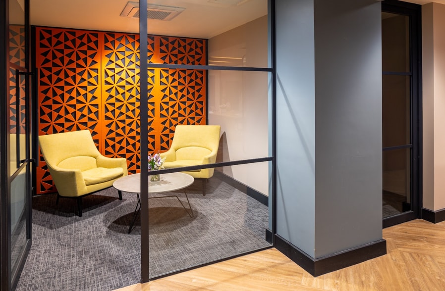 1 Giltspur St, London to rent - Interior Photo - Image 3 of 9