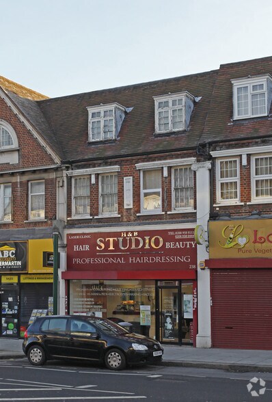 238 Station Rd, Edgware for sale - Primary Photo - Image 1 of 1