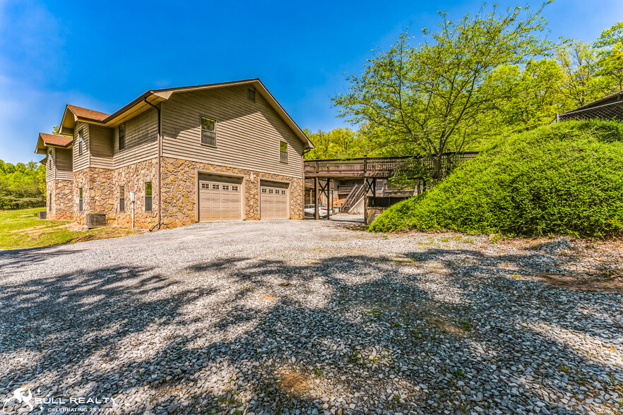 510 Reed Rd, Dalton, GA for sale - Building Photo - Image 3 of 25