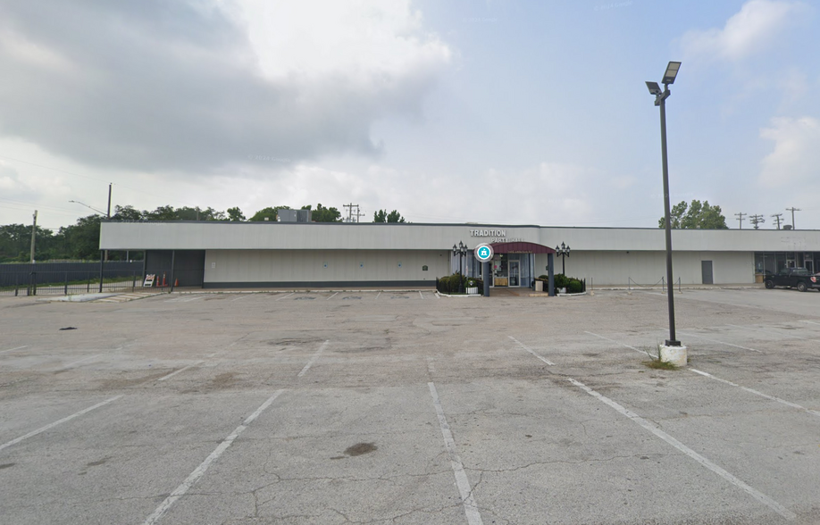 100 E Little York Rd, Houston, TX for rent - Building Photo - Image 2 of 16