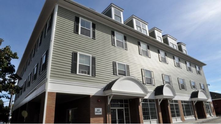 8 Jenkins Ct, Durham, NH to rent Building Photo- Image 1 of 7