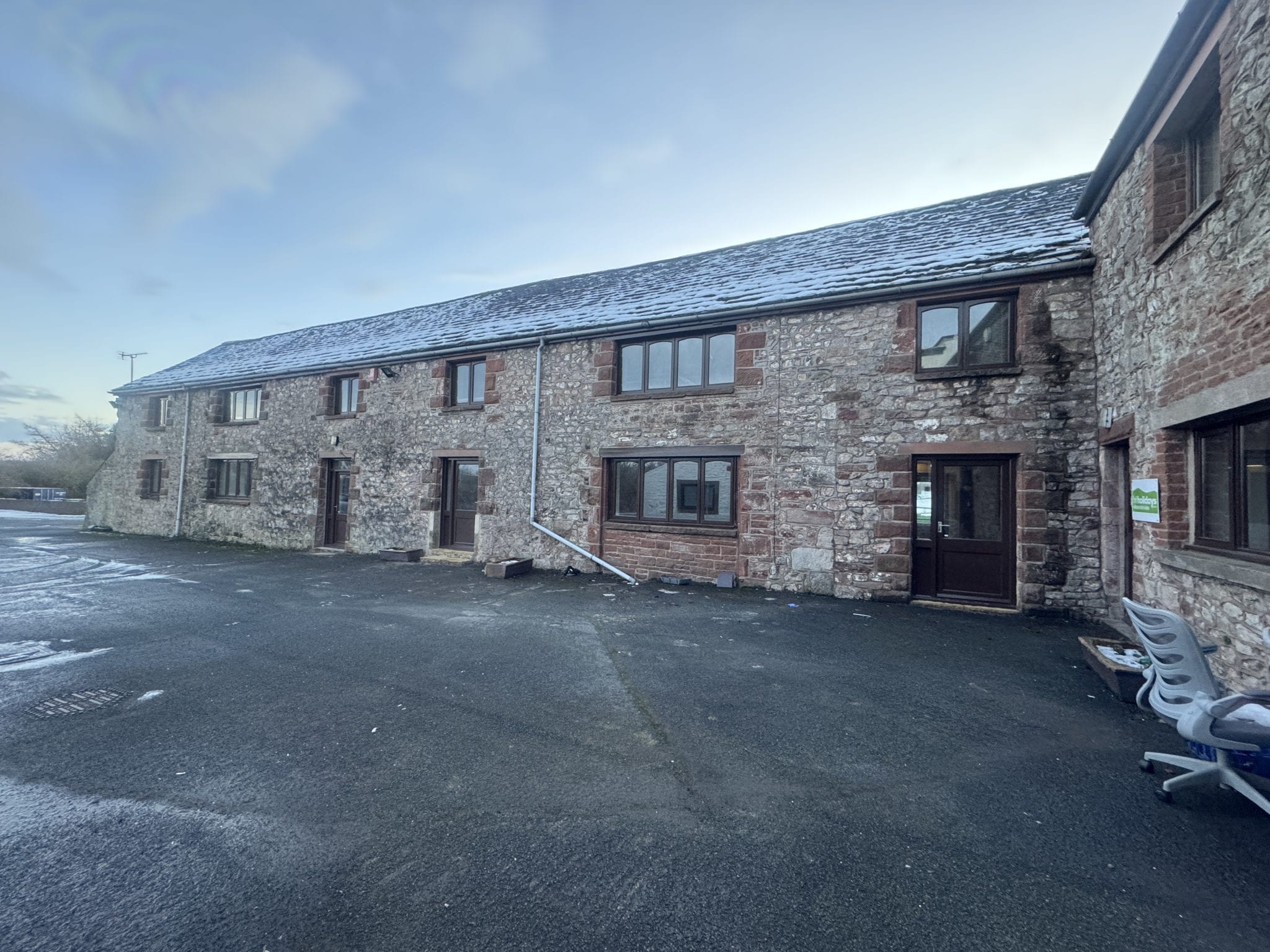 Redhills Ln, Penrith to rent Building Photo- Image 1 of 12