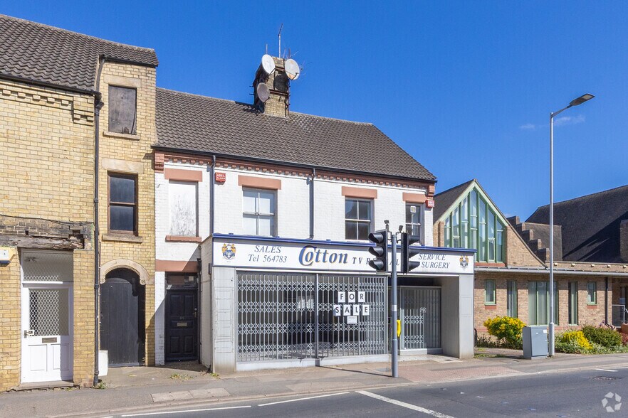 65 Oundle Rd, Peterborough for sale - Primary Photo - Image 2 of 2