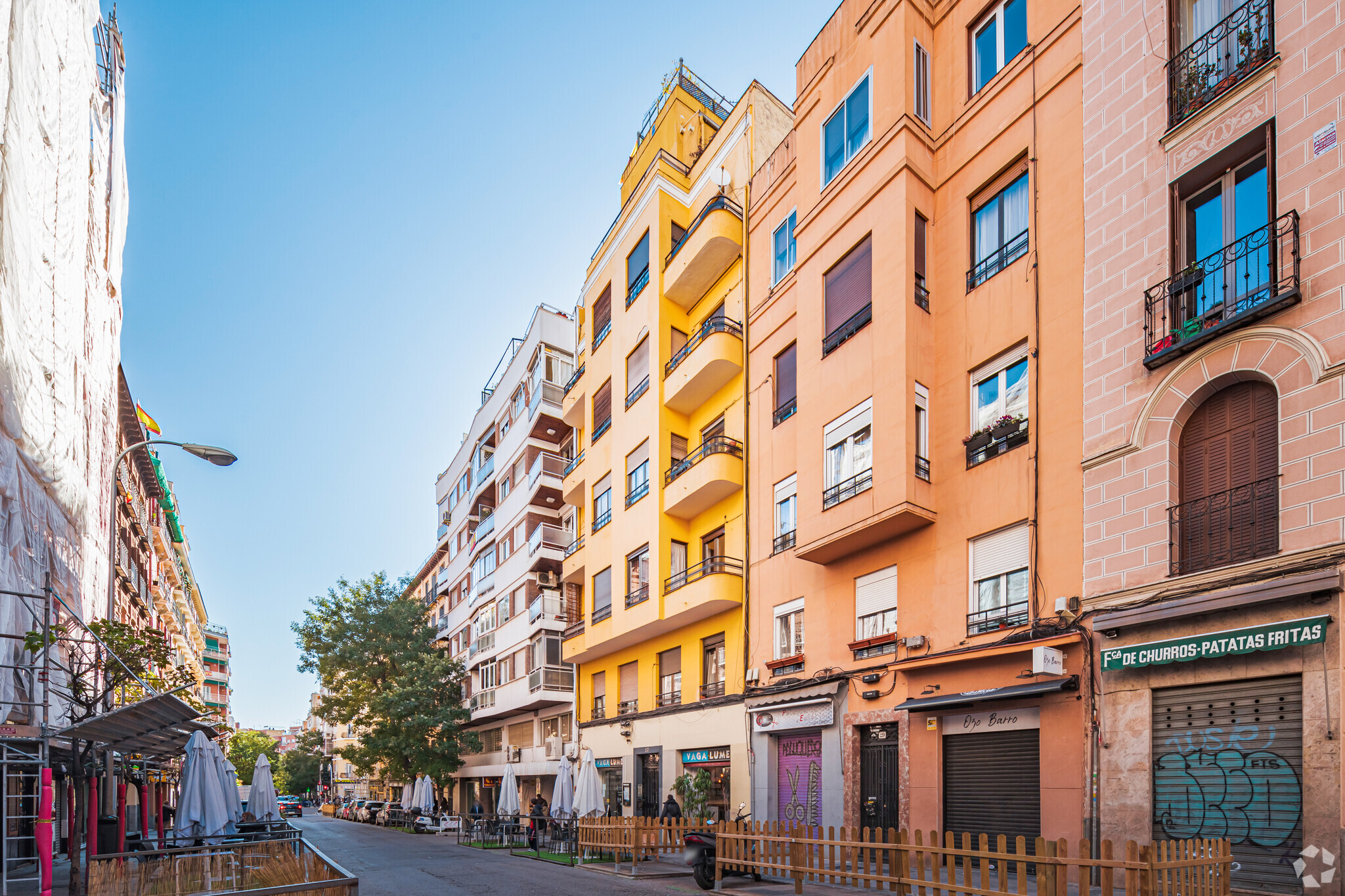 Retail in Madrid, Madrid to rent Primary Photo- Image 1 of 2