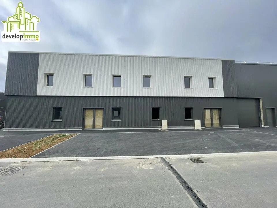 Vente Local d'activités 253 m² - Photo 1