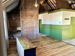 1-5 Warstone Ln, Birmingham to rent Interior Photo- Image 2 of 5