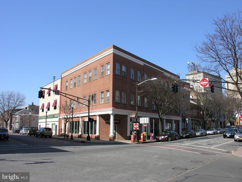 121-127 Warren, Trenton, NJ for sale - Primary Photo - Image 1 of 3