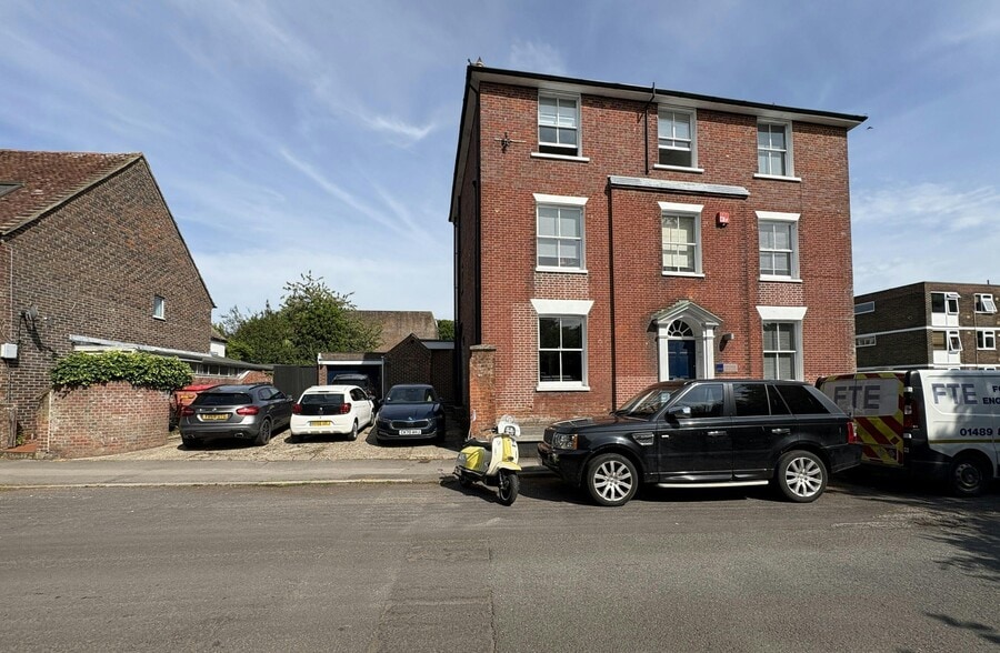 61 South St, Havant for sale - Building Photo - Image 1 of 13