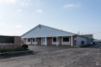 1131 E Broad St, Elyria, OH for rent Building Photo- Image 1 of 16