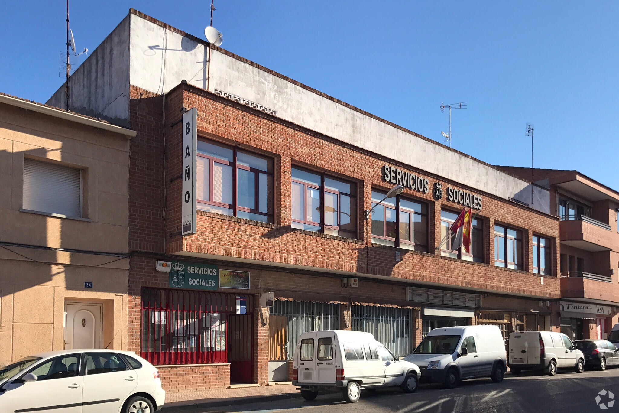 Retail in Fuensalida, Toledo for sale Primary Photo- Image 1 of 4