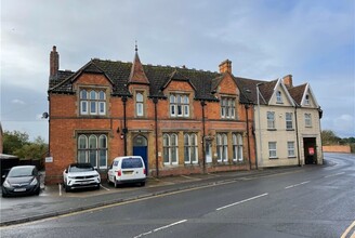 11 Huntspill Rd, Taunton for rent Building Photo- Image 1 of 8