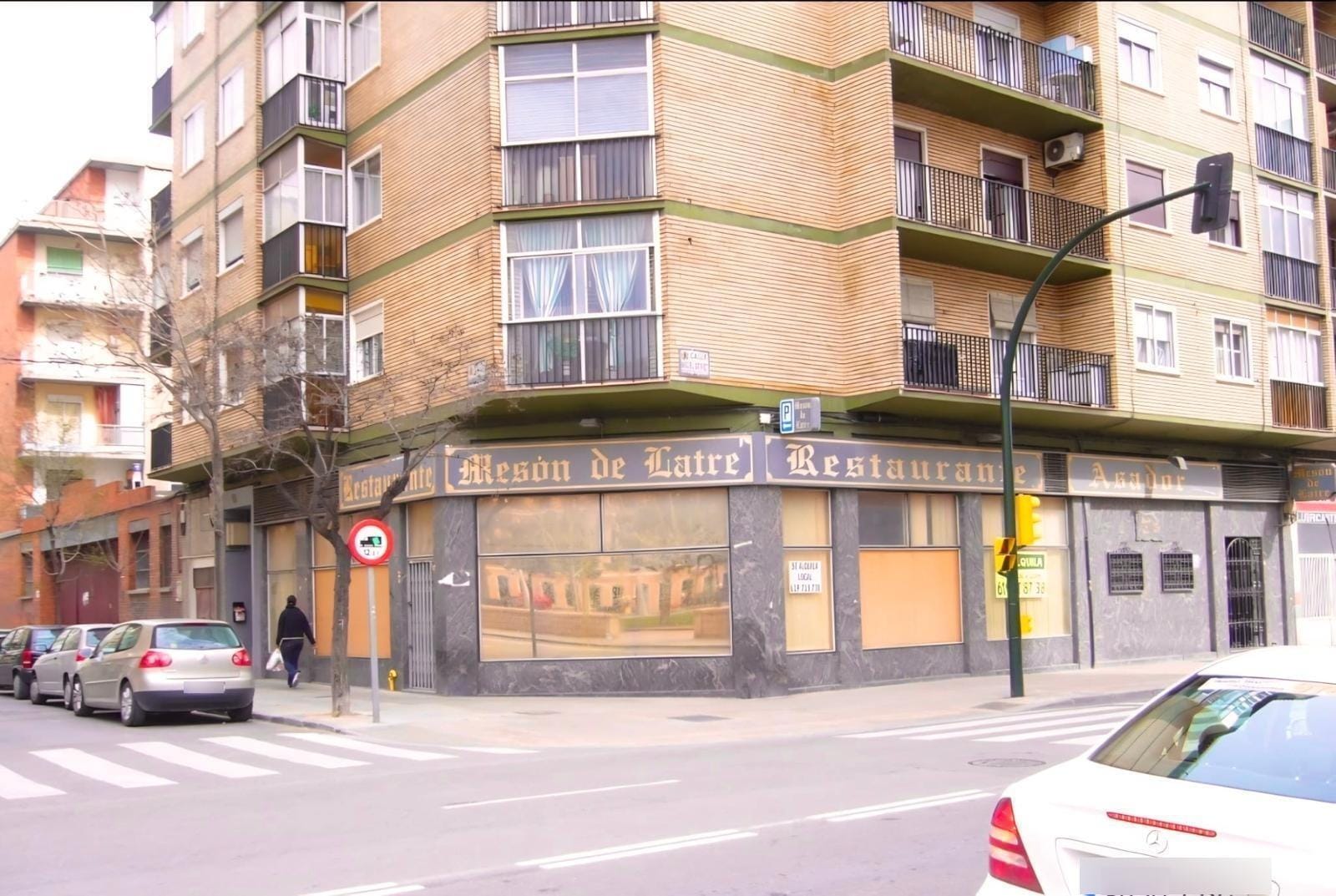 Retail in Zaragoza, Zaragoza to rent Building Photo- Image 1 of 3