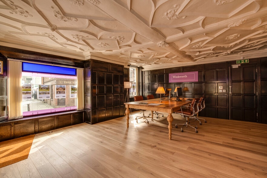 36 Milford St, Salisbury to rent - Building Photo - Image 3 of 6