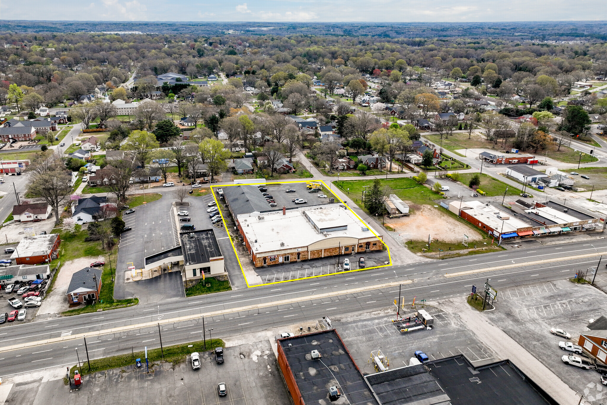 700 N Cannon Blvd, Kannapolis, NC for sale Building Photo- Image 1 of 41