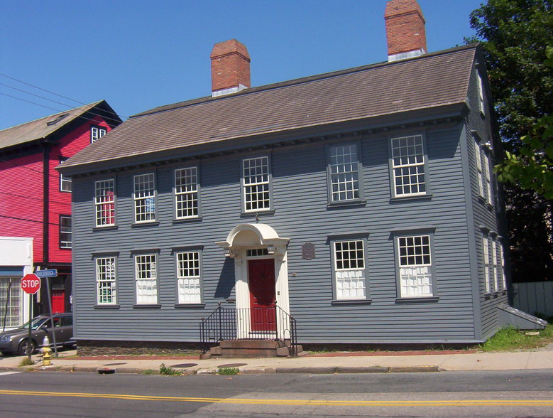 2 Marlborough St, Newport, RI for sale - Primary Photo - Image 1 of 1