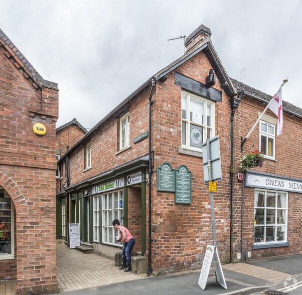 Wilkinson Walk, Market Drayton for sale - Primary Photo - Image 1 of 1