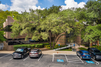 9005 Mountain Ridge Dr, Austin, TX for rent Building Photo- Image 1 of 6