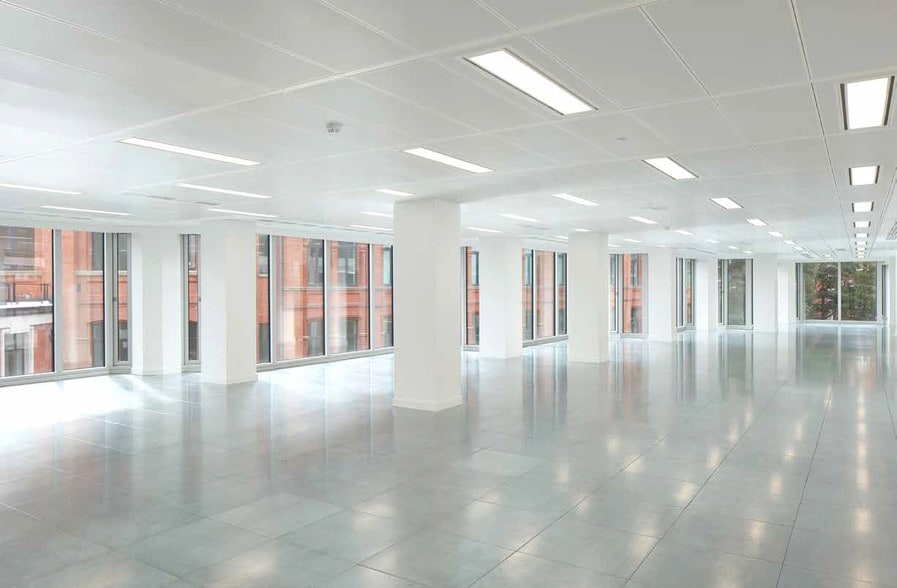 123 Victoria St, London to rent - Interior Photo - Image 3 of 8