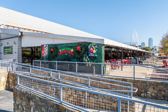 More details for 3011 Gulden Ln, Dallas, TX - Retail to Rent