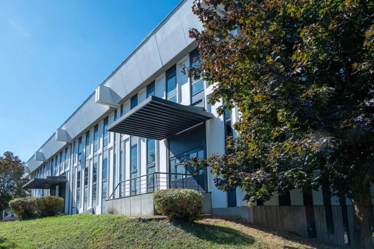 21 Rue Des Cévennes, Rungis to rent Building Photo- Image 1 of 12