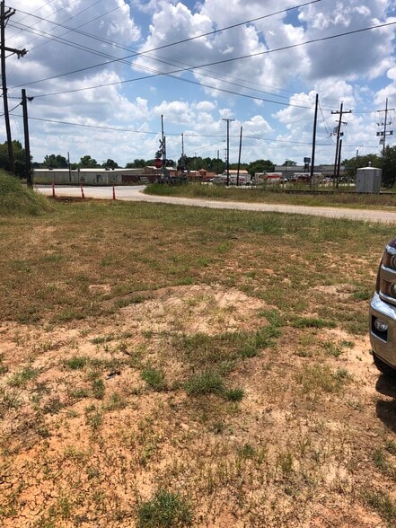 FM 536, Pleasanton, TX for sale - Building Photo - Image 2 of 6