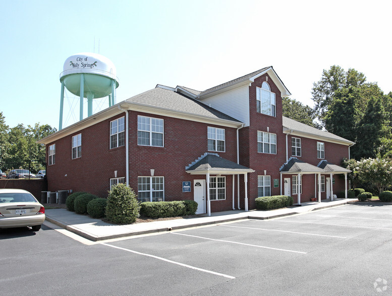 Office in Canton, GA for sale - Primary Photo - Image 1 of 1