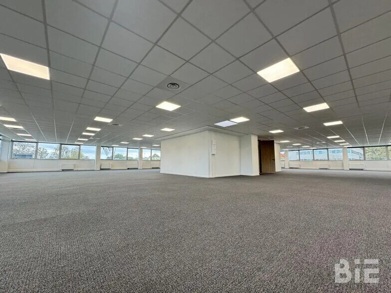 Office in Pessac to rent - Interior Photo - Image 3 of 7