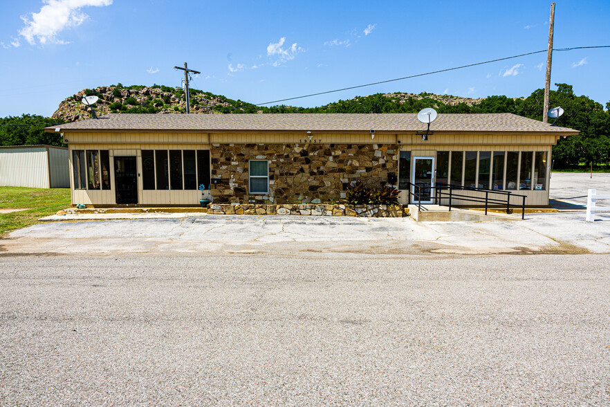 19857 State Highway 49, Medicine Park, OK for sale - Primary Photo - Image 1 of 22