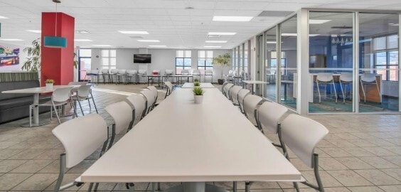 28405 Van Dyke Ave, Warren, MI to rent Interior Photo- Image 1 of 4