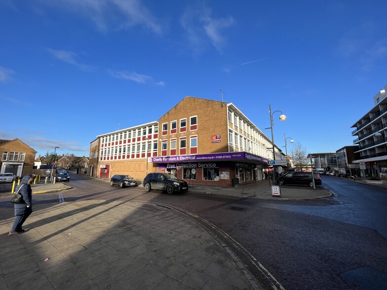 40-52 The Broadway, Crawley for rent - Building Photo - Image 2 of 2