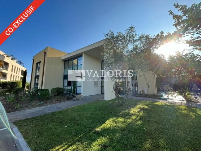 Vente Bureaux 261 m²