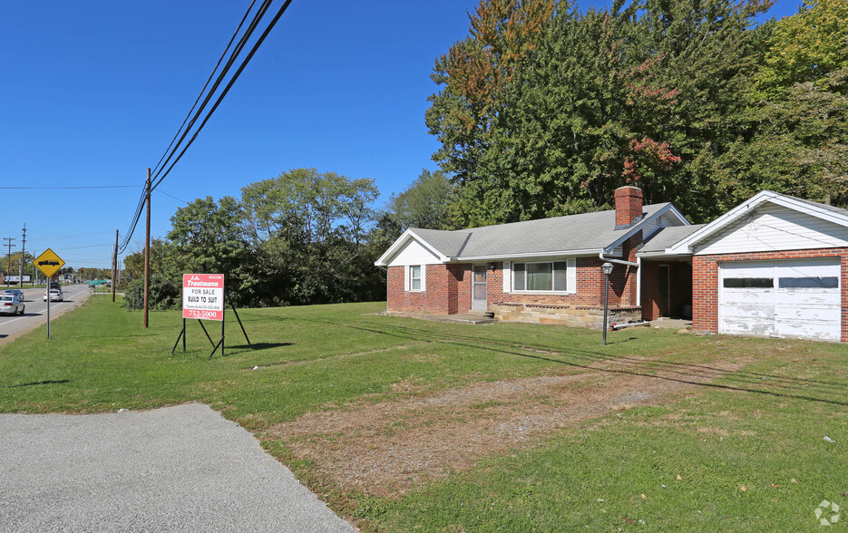 1806-1810 Ohio Pike, Amelia, OH for sale - Primary Photo - Image 1 of 1