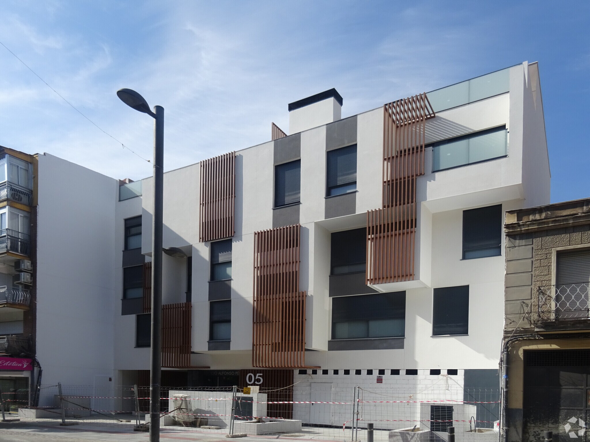 Calle Ramón y Cajal, Getafe, Madrid to rent Primary Photo- Image 1 of 2