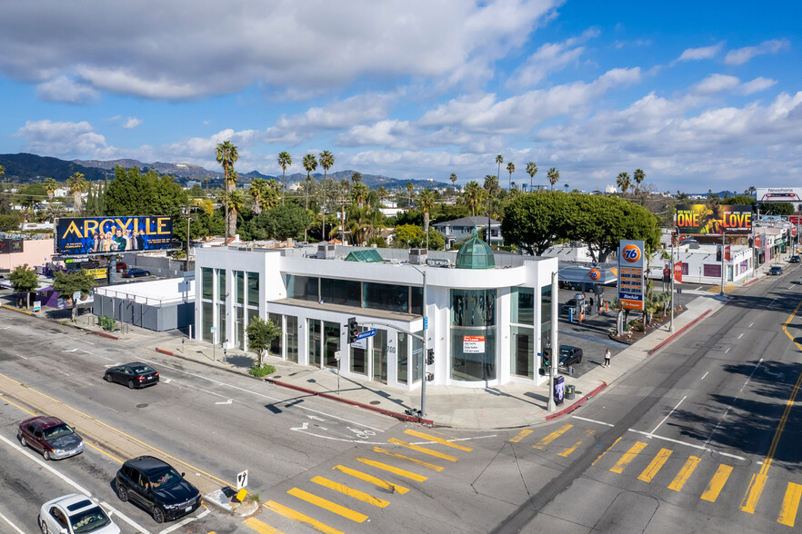 700 N Fairfax Ave, Los Angeles, CA for rent - Building Photo - Image 1 of 7