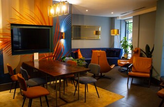 20 Little Britain, London to rent Interior Photo- Image 2 of 14