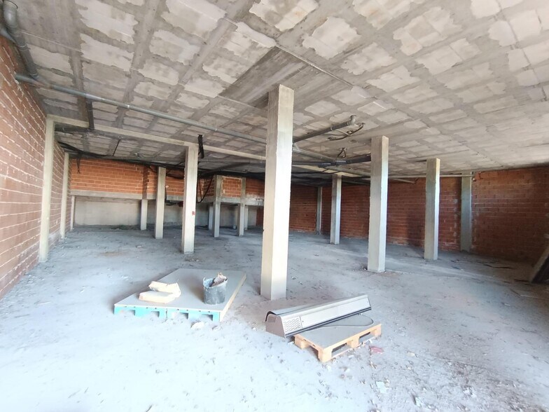 Retail in Molina de Segura, Murcia for sale - Interior Photo - Image 1 of 11