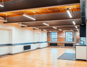 36-38 The Calls, Leeds to rent Interior Photo- Image 2 of 2