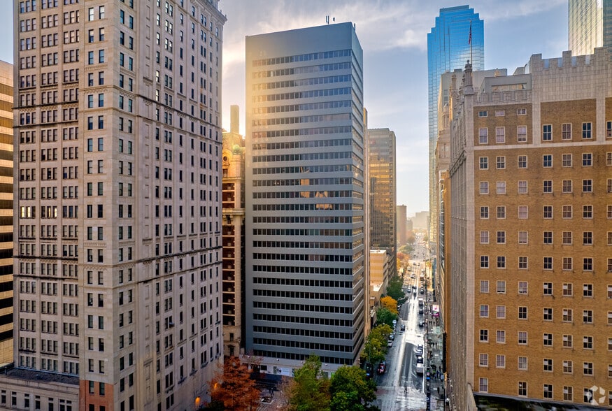 1412 Main St, Dallas, TX to rent - Building Photo - Image 2 of 10