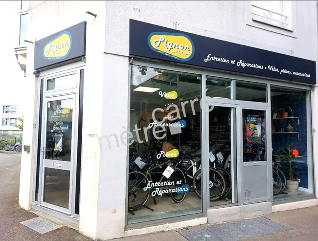Location Commerce 75 m²