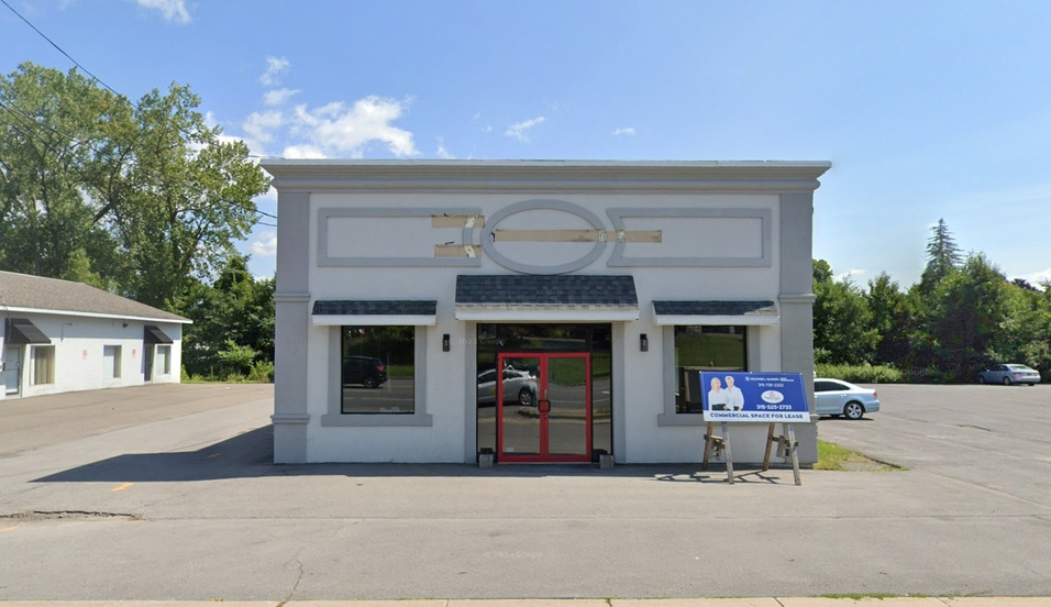 4790 Commercial Dr, New Hartford, NY for sale - Building Photo - Image 1 of 5